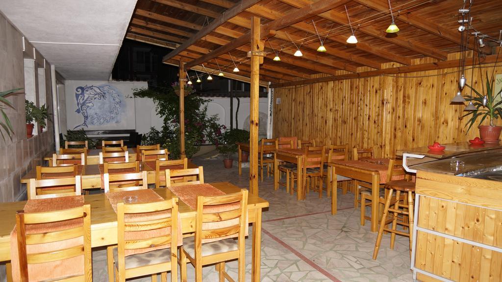 פומורי Stemak Hotel מראה חיצוני תמונה